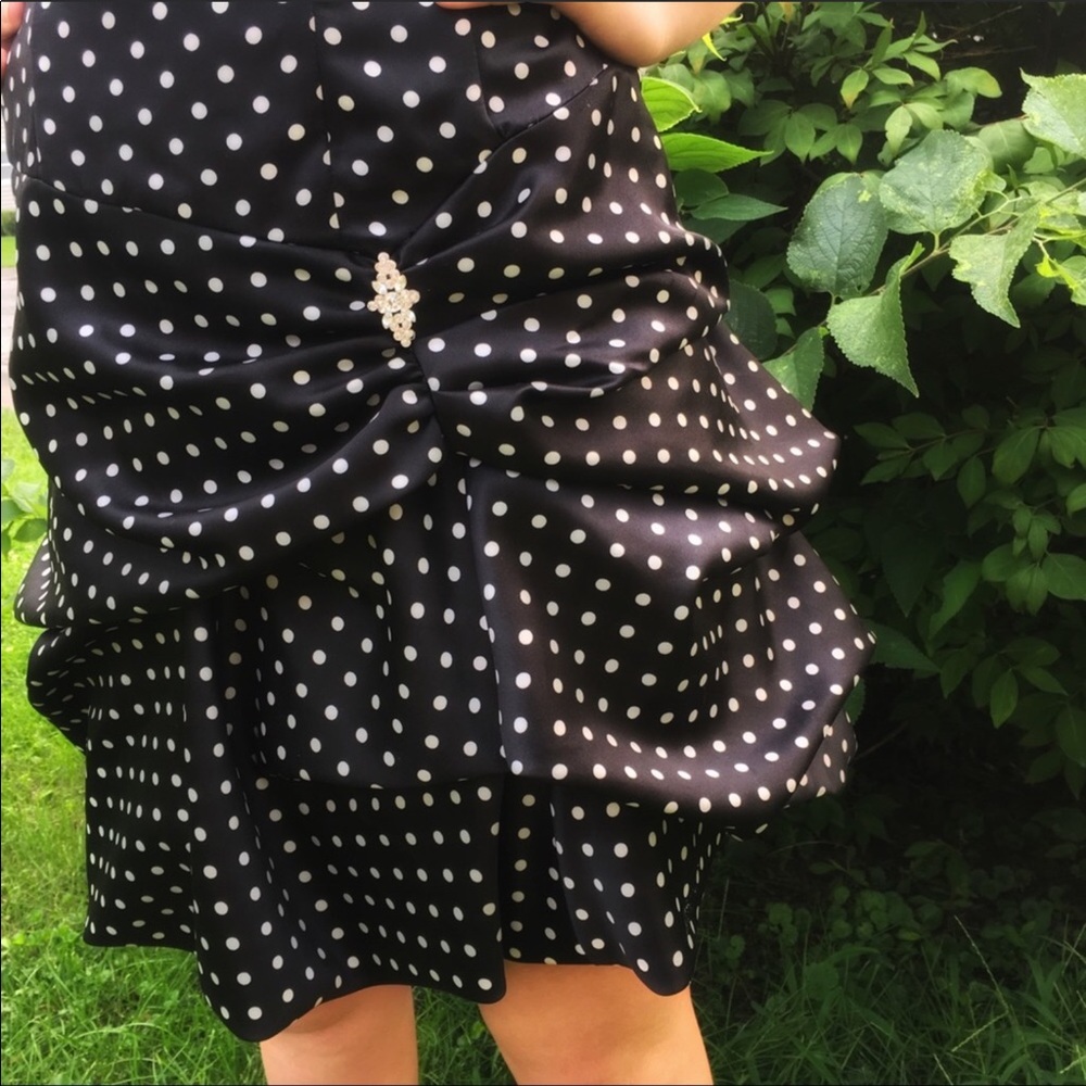 Masquerade Semi Formal Sleeveless Polkadot Dress 7 - Picture 6 of 8